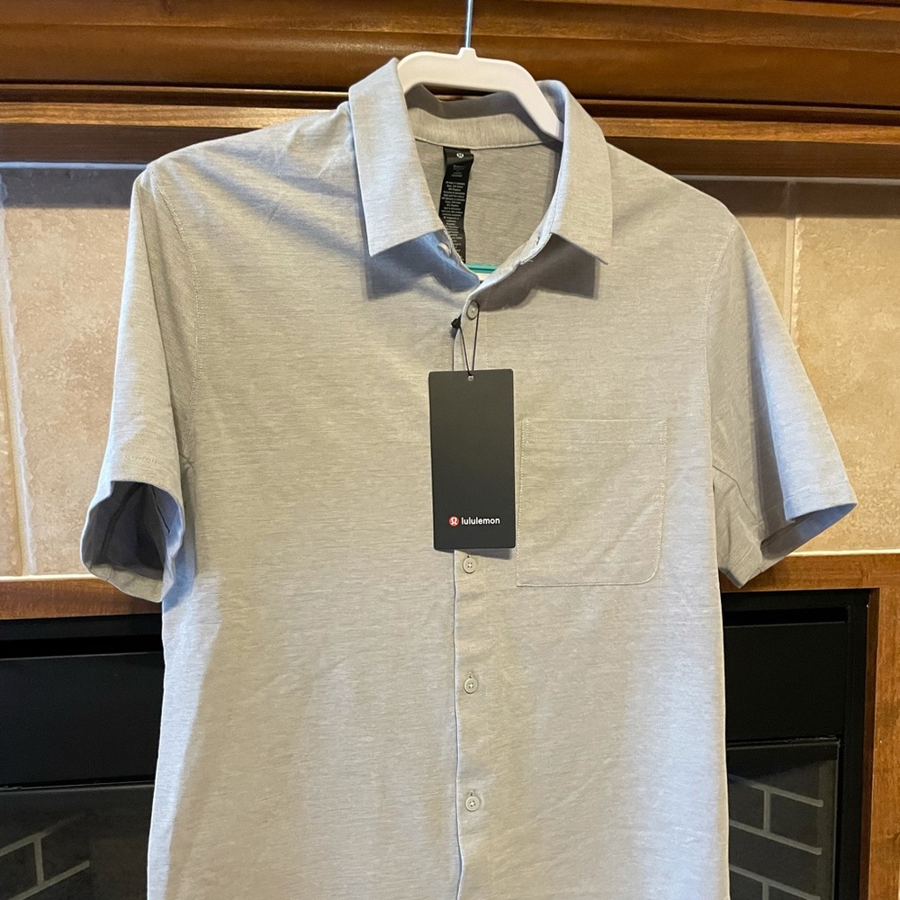 Lululemon Men’s Button Down SS Shirt